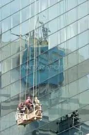 Harga gondola gedung untuk pembersih kaca gedung tinggi